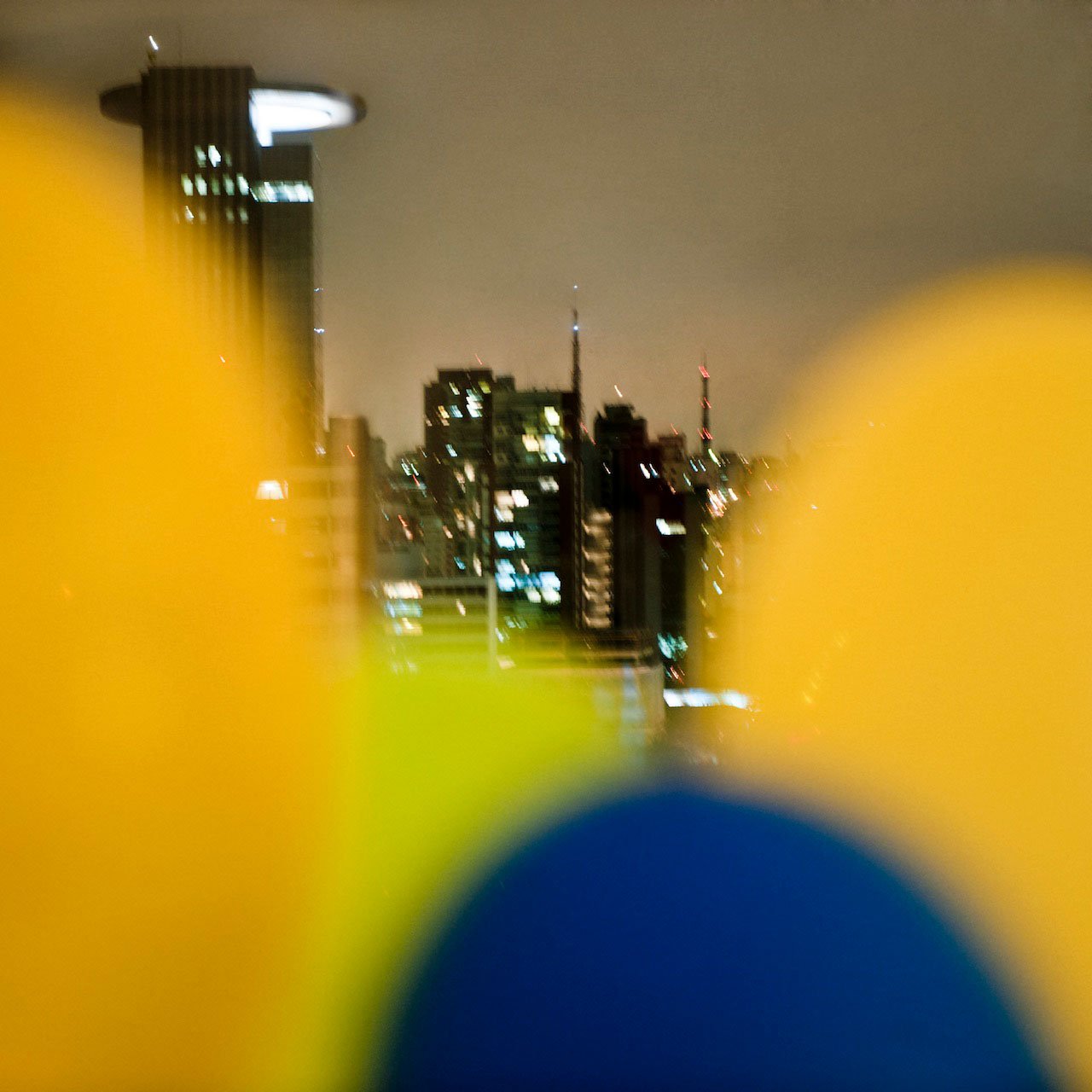 Moody Ballon 5.jpg